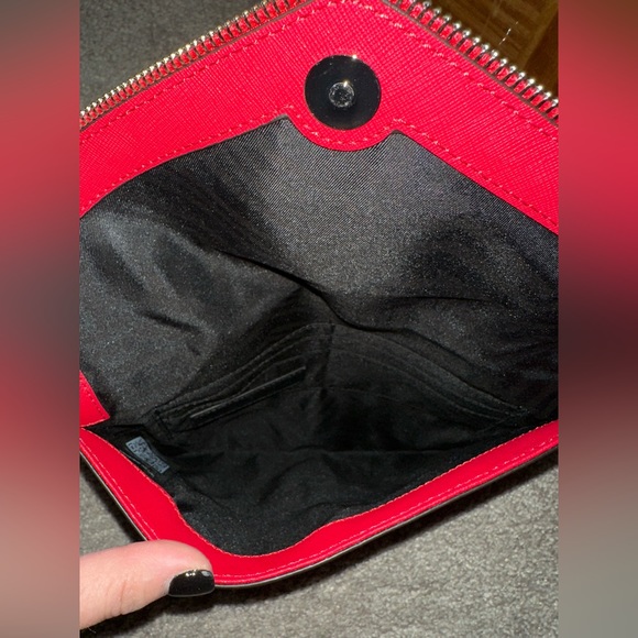 Rebecca Minkoff Zipper Envelope Clutch. - Picture 3 of 3